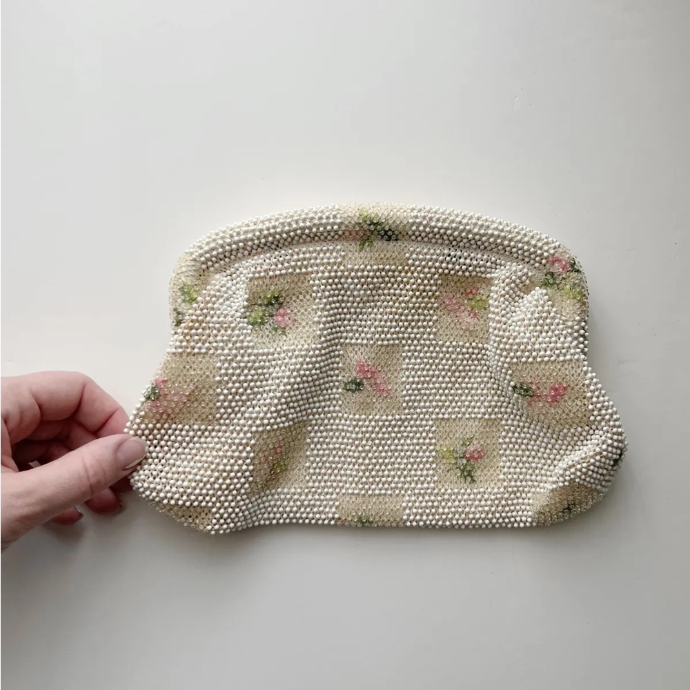 1940’s Lumured Rose Bead Clutch